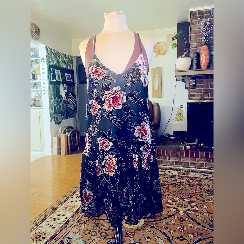 Size Medium sheer and velvet flower dress